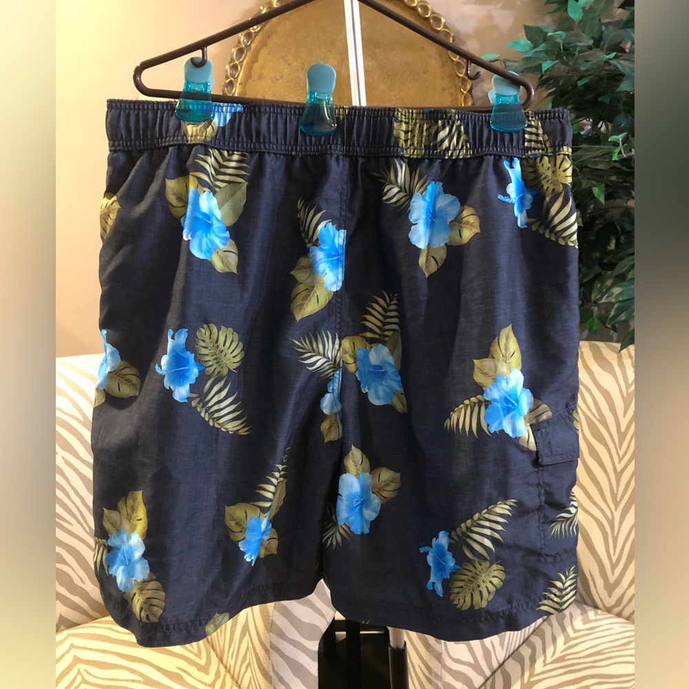 Floral Blue Men's Shorts